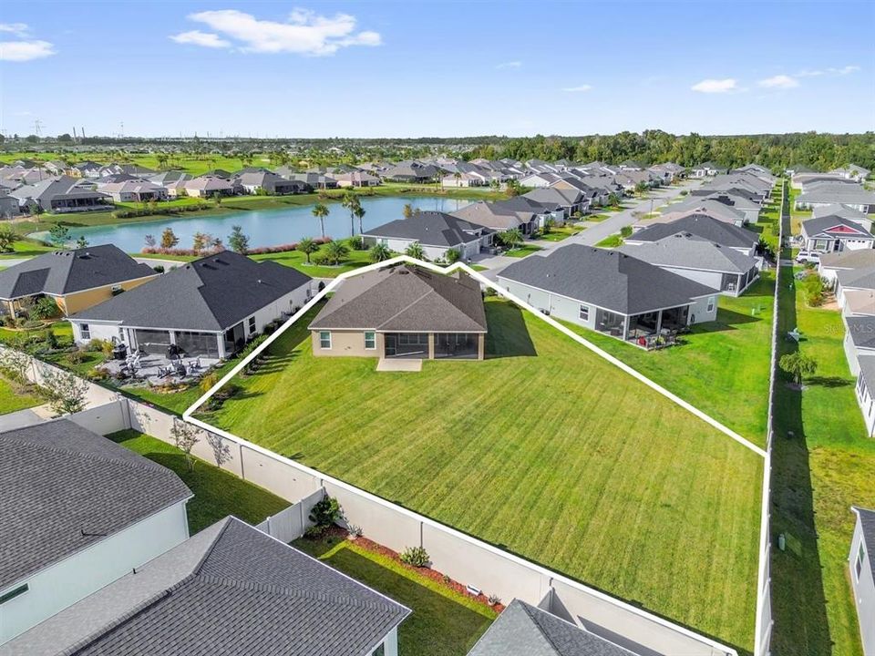 En Venta: $549,900 (3 camas, 3 baños, 1905 Pies cuadrados)