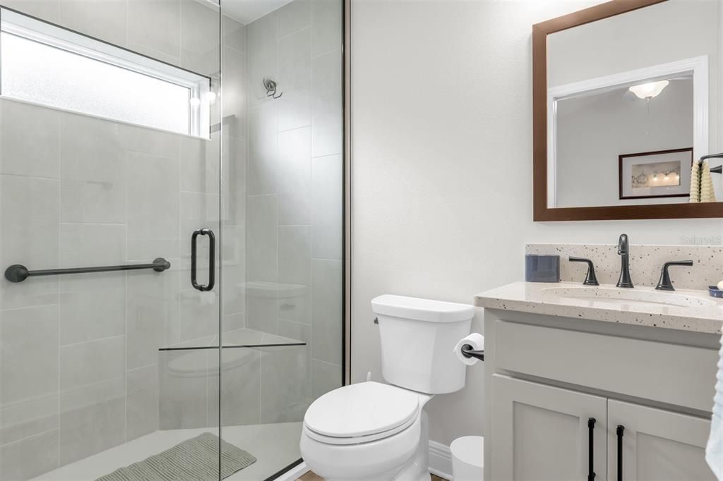 En Venta: $549,900 (3 camas, 3 baños, 1905 Pies cuadrados)