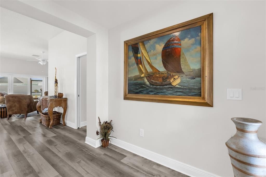 En Venta: $549,900 (3 camas, 3 baños, 1905 Pies cuadrados)