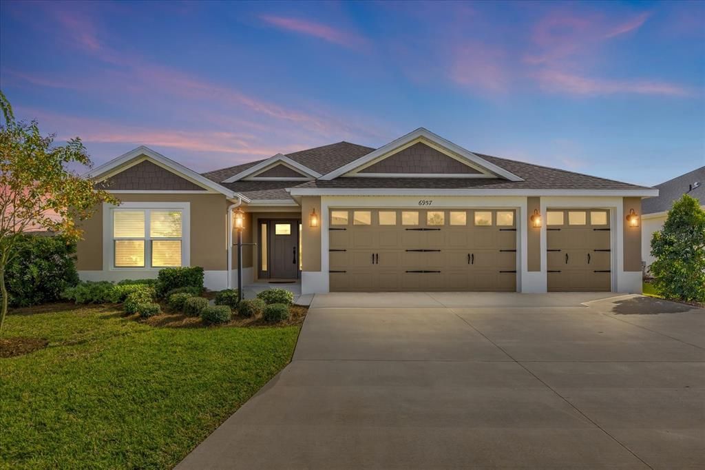 En Venta: $549,900 (3 camas, 3 baños, 1905 Pies cuadrados)