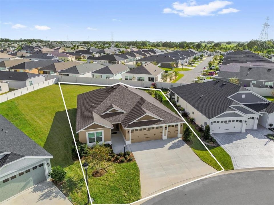 En Venta: $549,900 (3 camas, 3 baños, 1905 Pies cuadrados)