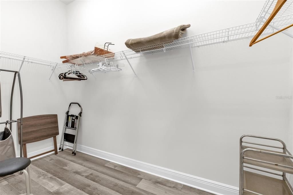 En Venta: $549,900 (3 camas, 3 baños, 1905 Pies cuadrados)