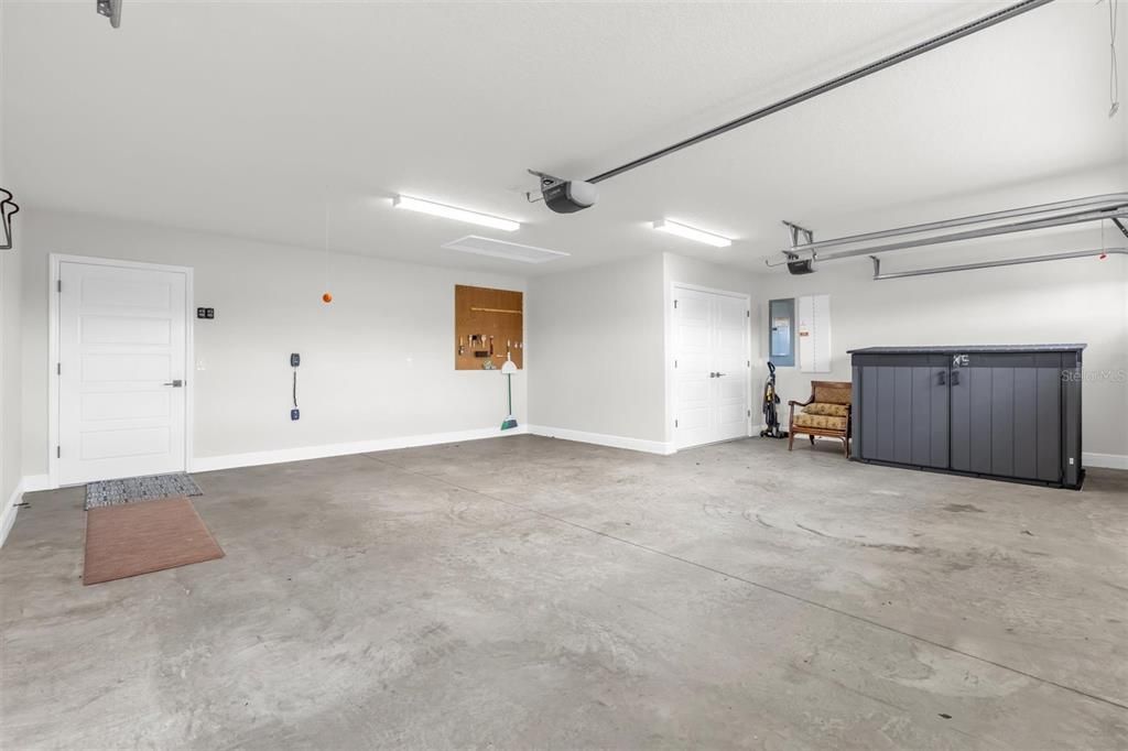 En Venta: $549,900 (3 camas, 3 baños, 1905 Pies cuadrados)