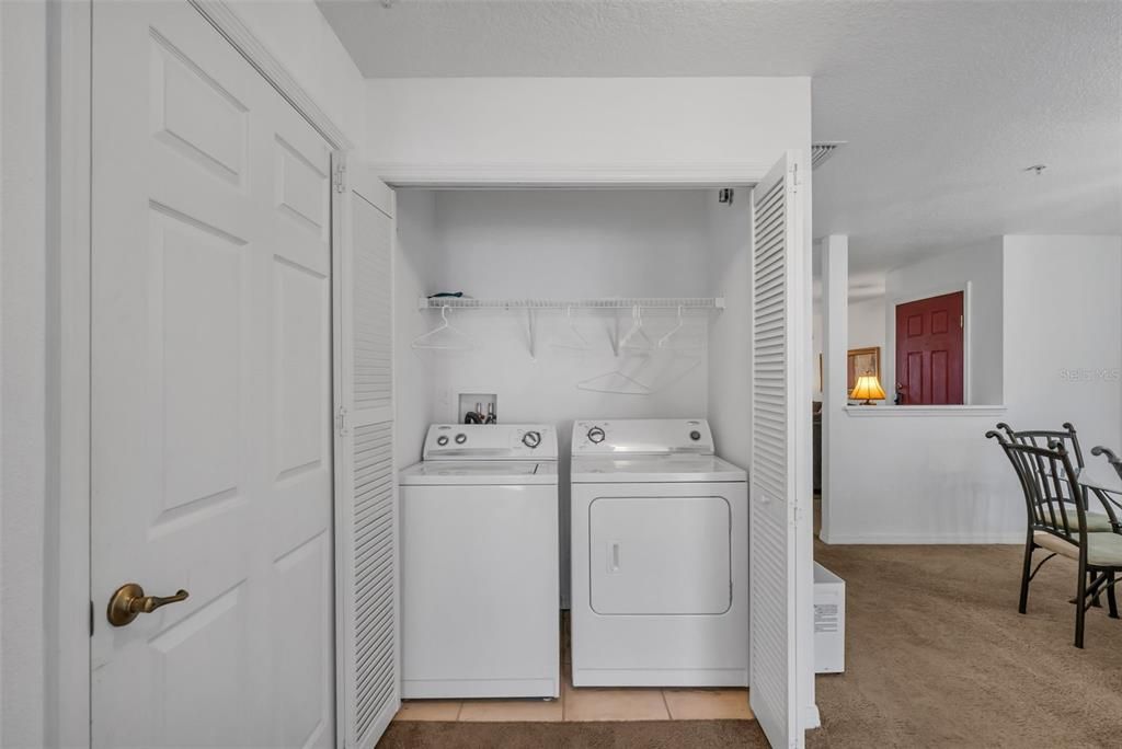 待售: $214,000 (3 贝兹, 2 浴室, 1204 平方英尺)