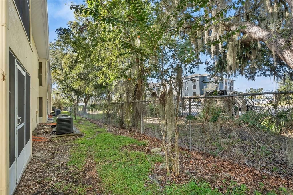 待售: $214,000 (3 贝兹, 2 浴室, 1204 平方英尺)