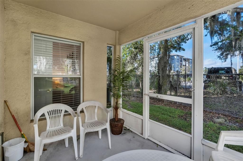 待售: $214,000 (3 贝兹, 2 浴室, 1204 平方英尺)