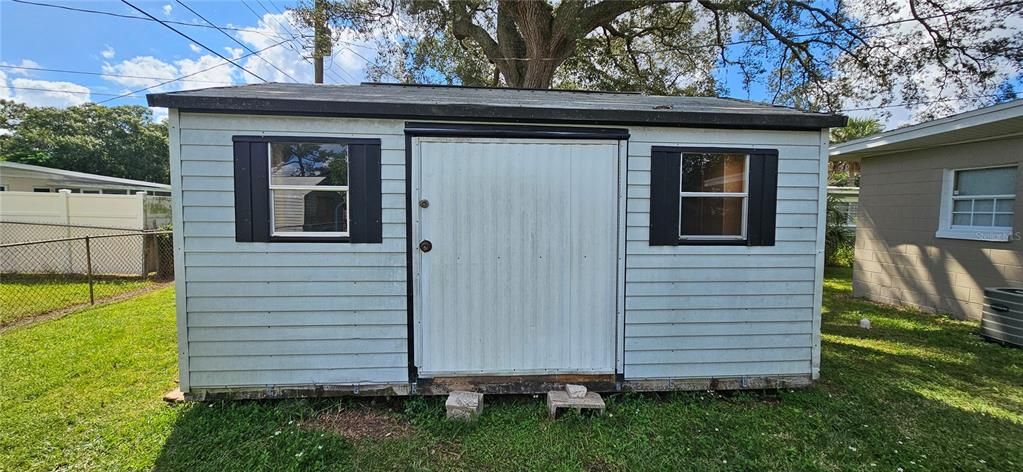 For Rent: $1,749 (2 beds, 1 baths, 1182 Square Feet)