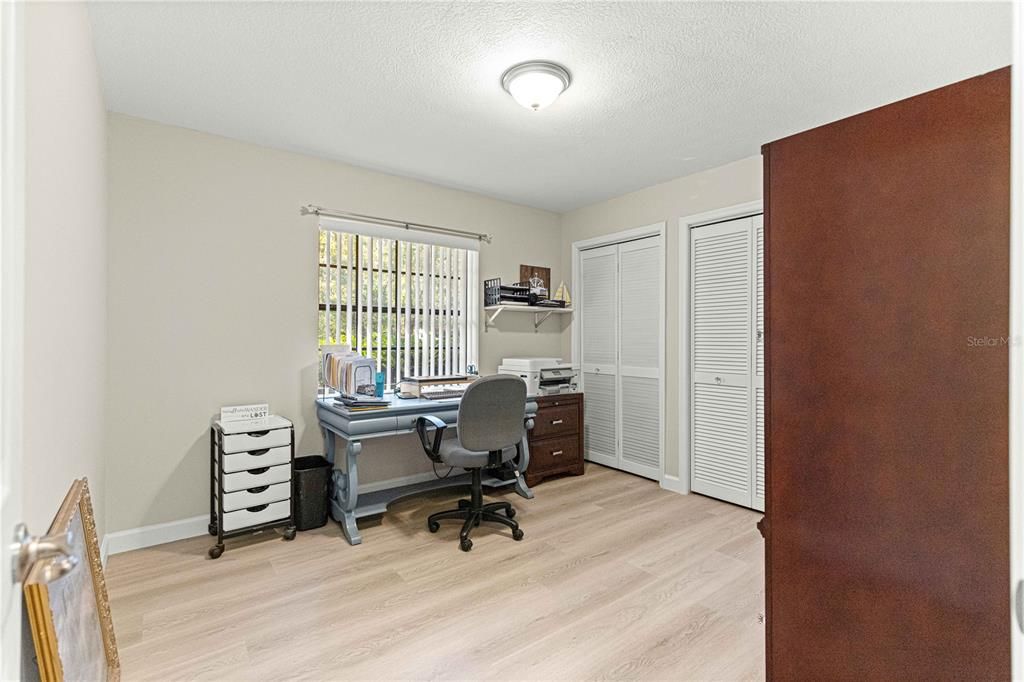 待售: $320,000 (3 贝兹, 2 浴室, 1256 平方英尺)