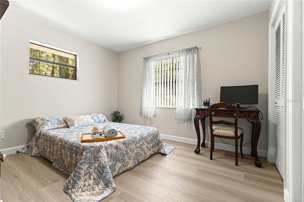 待售: $320,000 (3 贝兹, 2 浴室, 1256 平方英尺)