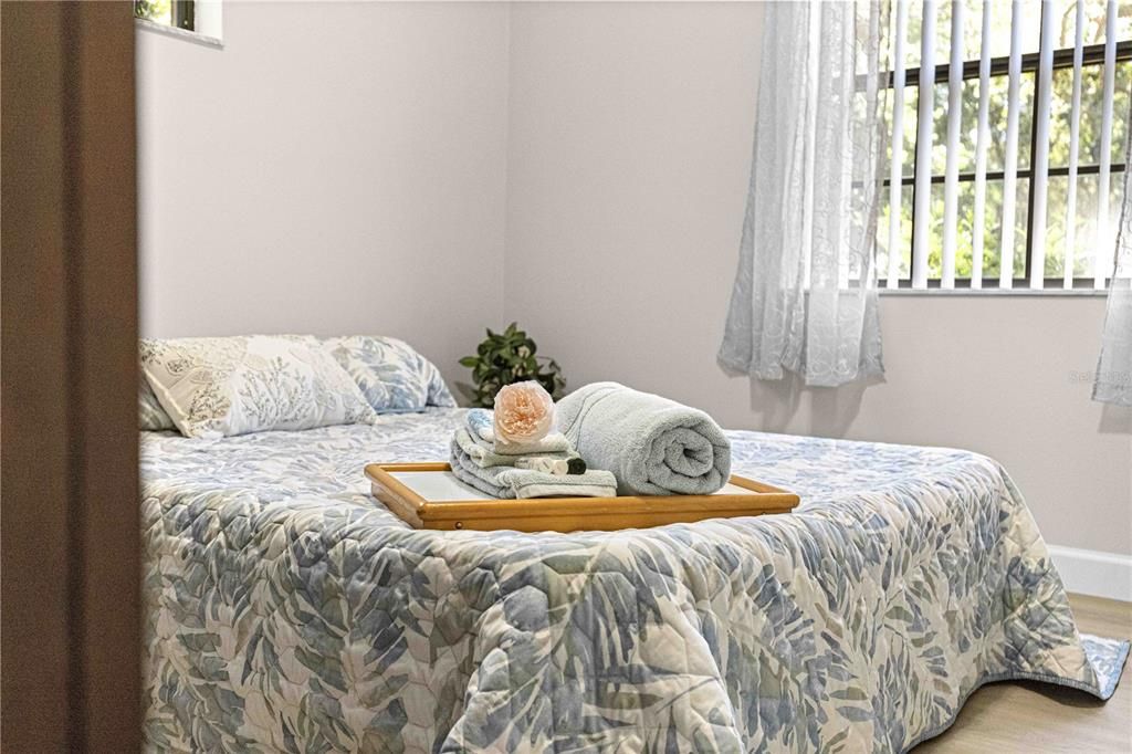 待售: $320,000 (3 贝兹, 2 浴室, 1256 平方英尺)