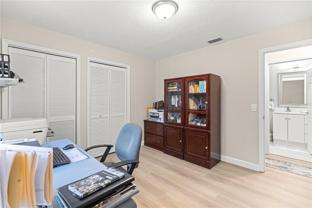 待售: $320,000 (3 贝兹, 2 浴室, 1256 平方英尺)