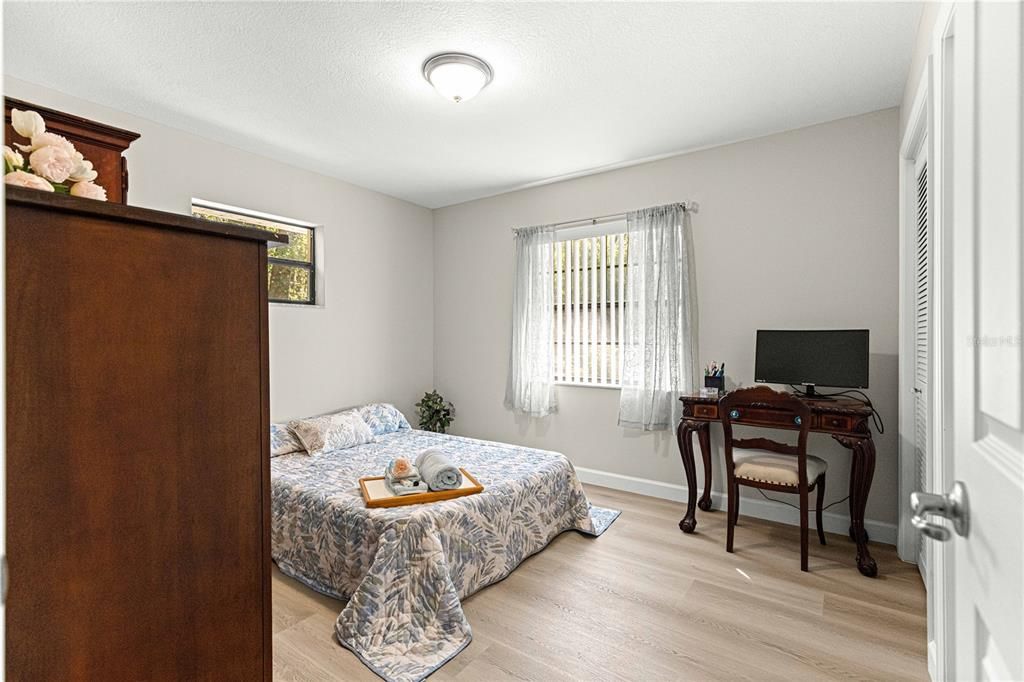 待售: $320,000 (3 贝兹, 2 浴室, 1256 平方英尺)