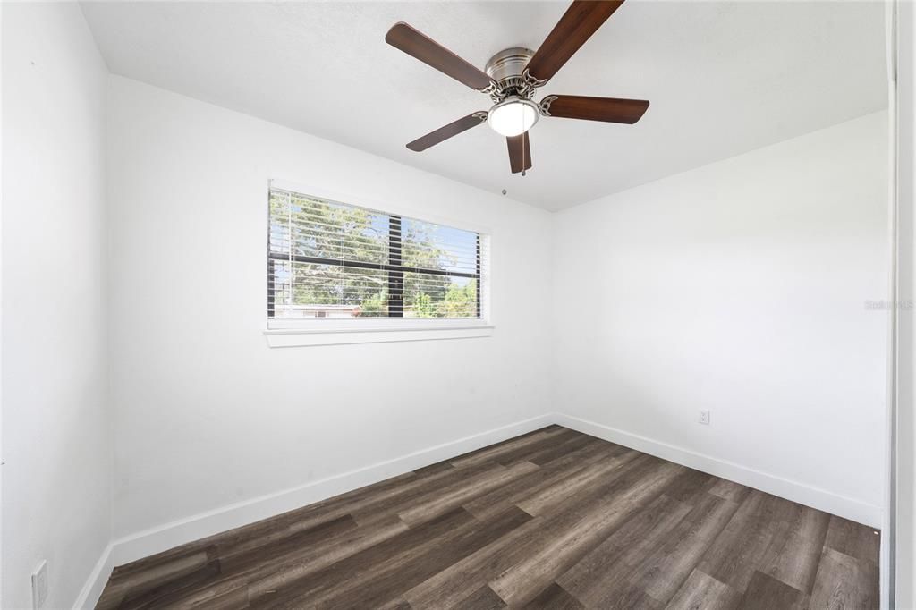 Activo con contrato: $330,000 (4 camas, 2 baños, 1453 Pies cuadrados)