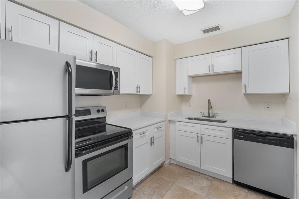 For Rent: $2,200 (3 beds, 2 baths, 1248 Square Feet)
