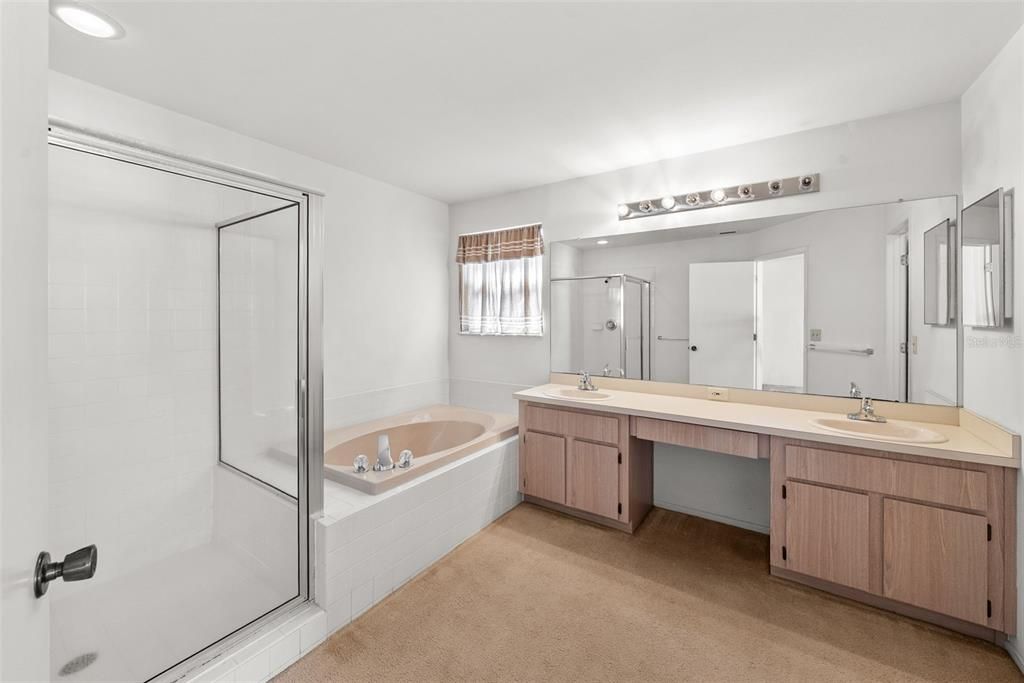 Active With Contract: $489,900 (3 beds, 2 baths, 2324 Square Feet)