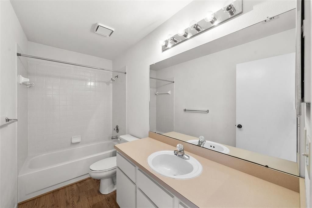 Active With Contract: $489,900 (3 beds, 2 baths, 2324 Square Feet)