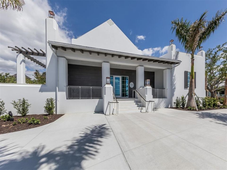 For Sale: $785,000 (3 beds, 3 baths, 2035 Square Feet)