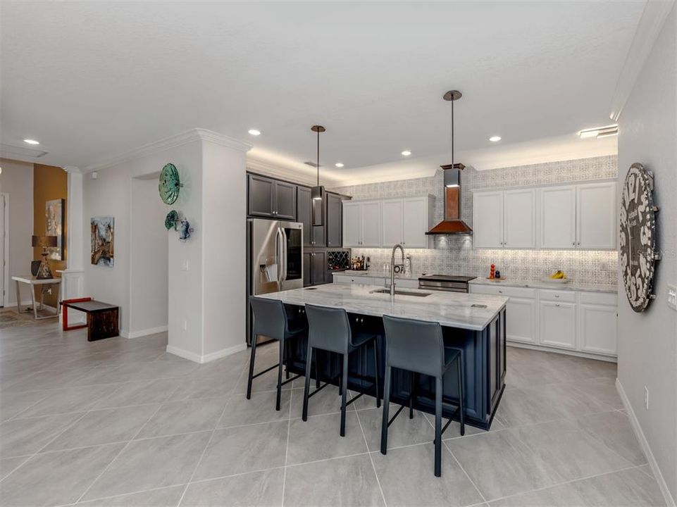 For Sale: $785,000 (3 beds, 3 baths, 2035 Square Feet)