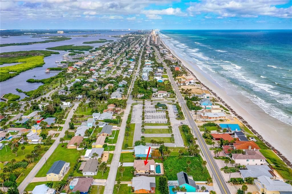 На продажу: $580,000 (3 спален, 1 ванн, 1168 Квадратных фут)