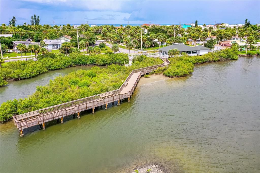 На продажу: $580,000 (3 спален, 1 ванн, 1168 Квадратных фут)