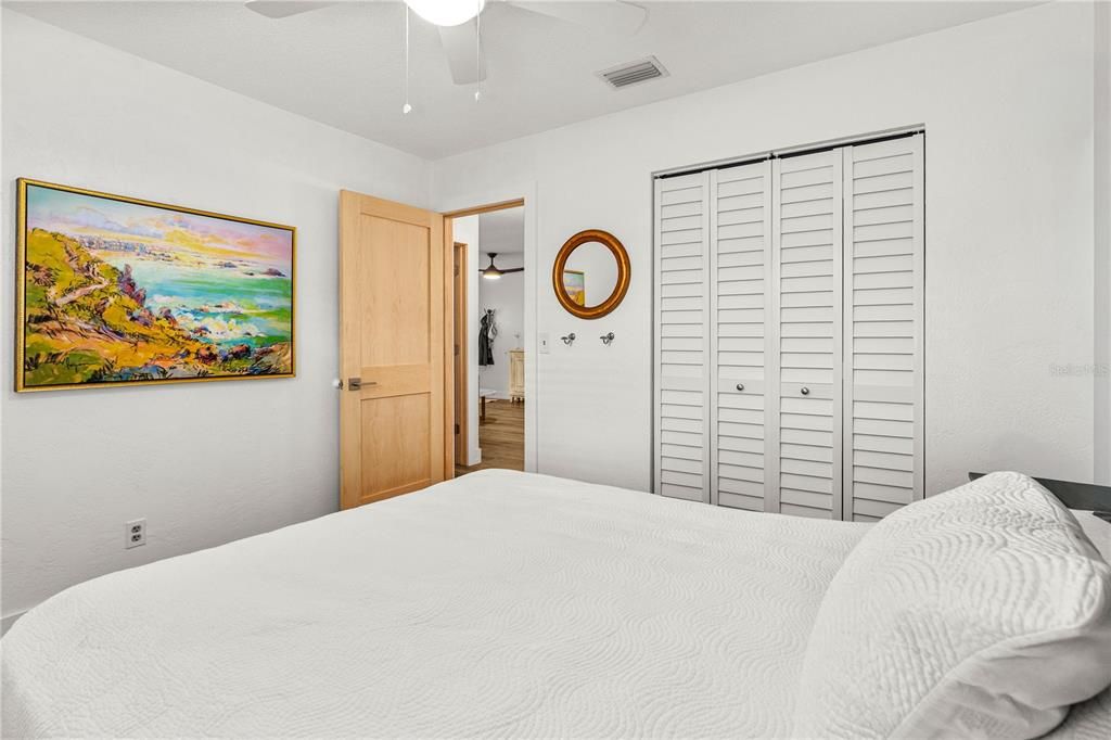 На продажу: $580,000 (3 спален, 1 ванн, 1168 Квадратных фут)