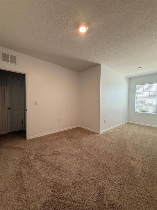 For Rent: $1,795 (3 beds, 2 baths, 1672 Square Feet)