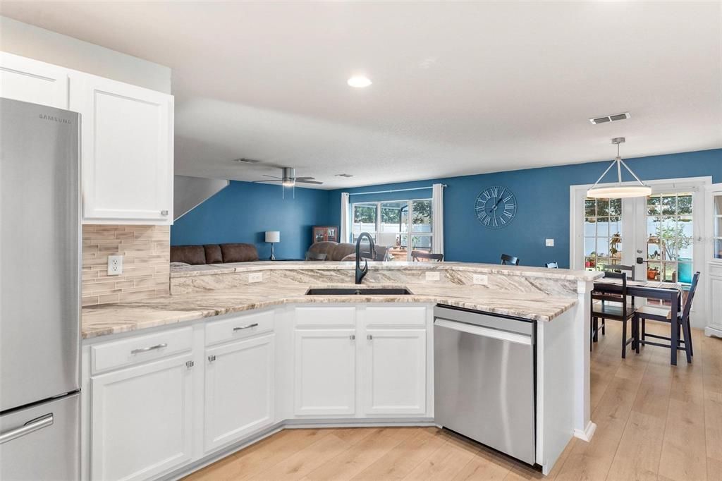 For Sale: $410,000 (3 beds, 2 baths, 2160 Square Feet)