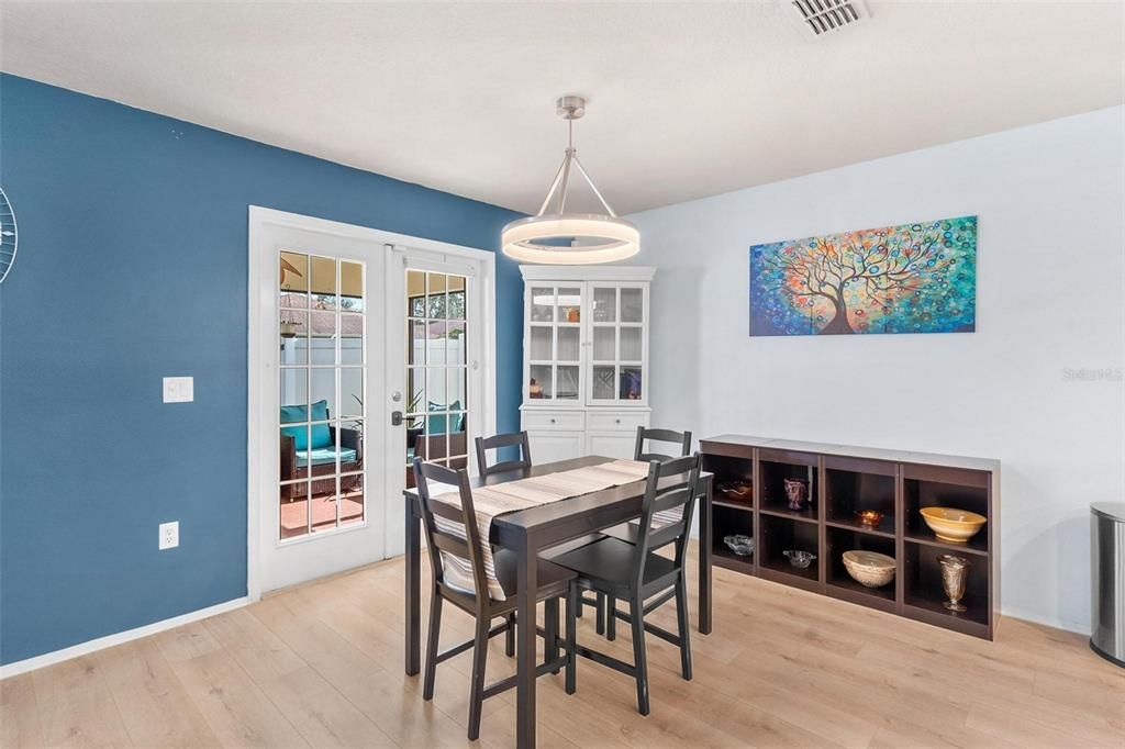 For Sale: $410,000 (3 beds, 2 baths, 2160 Square Feet)