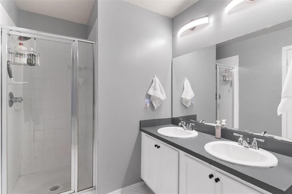 For Sale: $410,000 (3 beds, 2 baths, 2160 Square Feet)