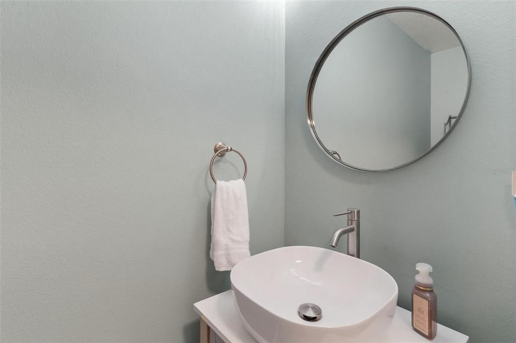 For Sale: $410,000 (3 beds, 2 baths, 2160 Square Feet)