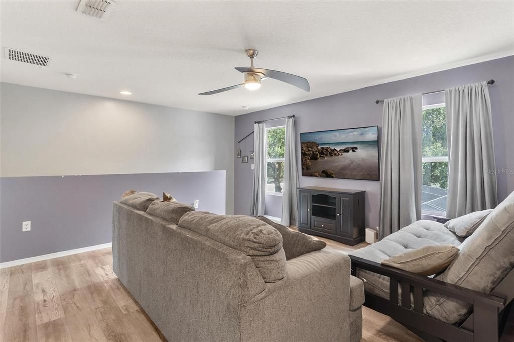 For Sale: $410,000 (3 beds, 2 baths, 2160 Square Feet)