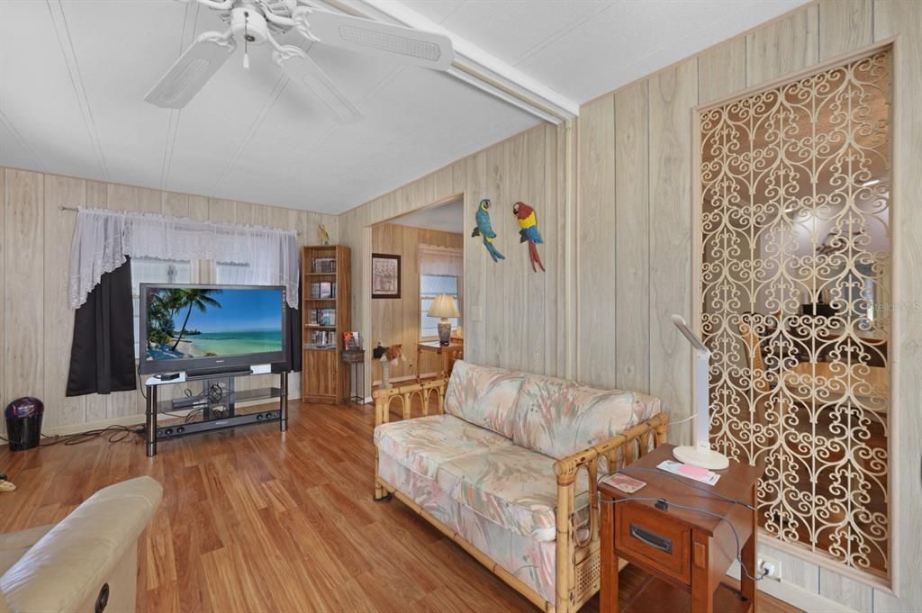 En Venta: $129,000 (2 camas, 2 baños, 1284 Pies cuadrados)