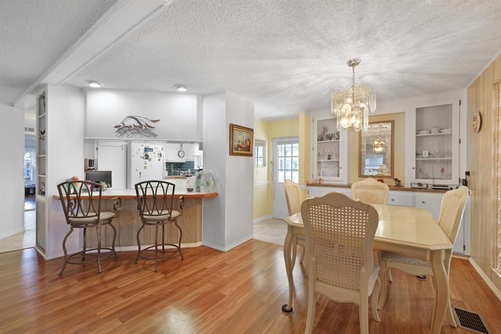 En Venta: $129,000 (2 camas, 2 baños, 1284 Pies cuadrados)