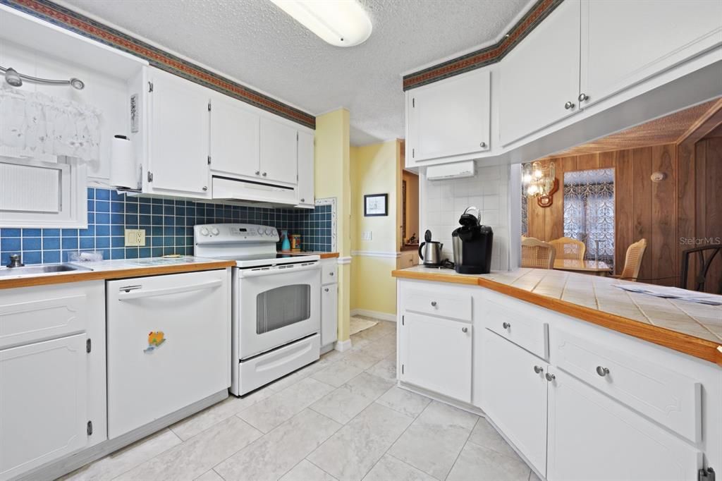 En Venta: $129,000 (2 camas, 2 baños, 1284 Pies cuadrados)