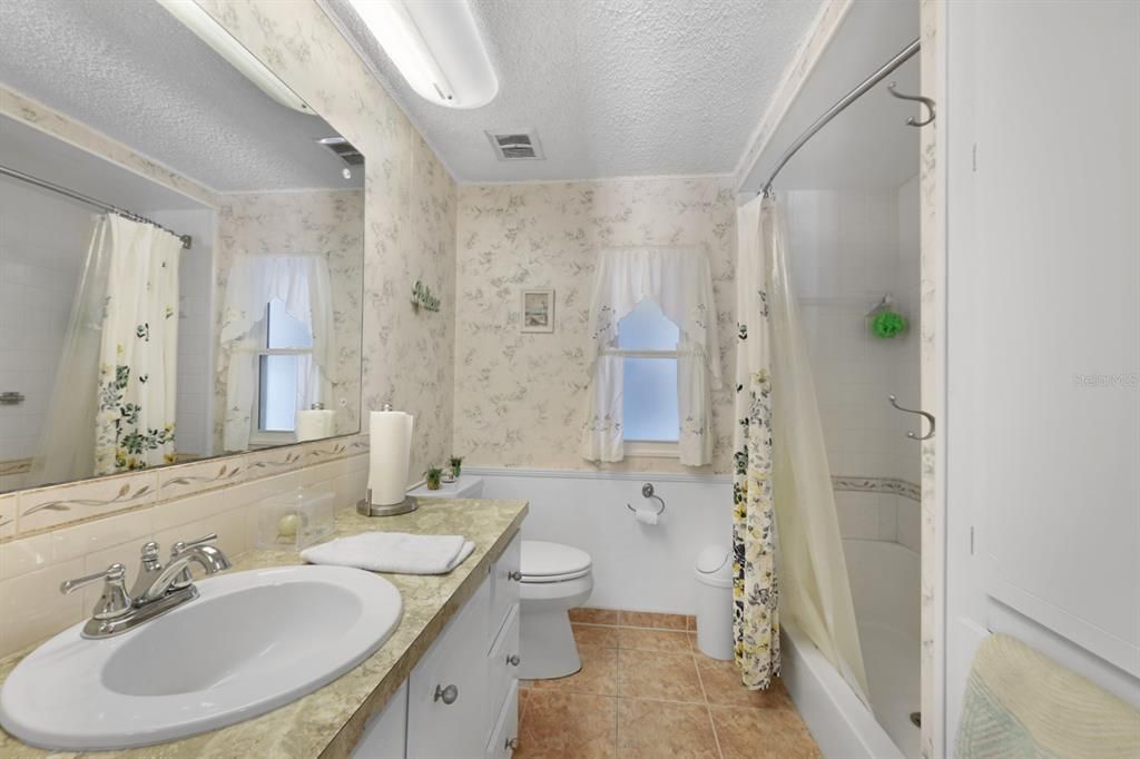 En Venta: $129,000 (2 camas, 2 baños, 1284 Pies cuadrados)