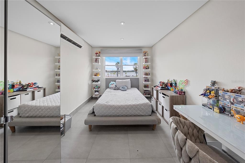 待售: $1,200,000 (3 贝兹, 2 浴室, 1754 平方英尺)