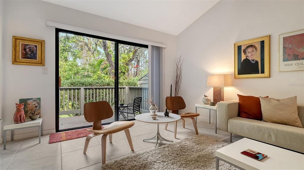 Active With Contract: $397,000 (2 beds, 3 baths, 1849 Square Feet)