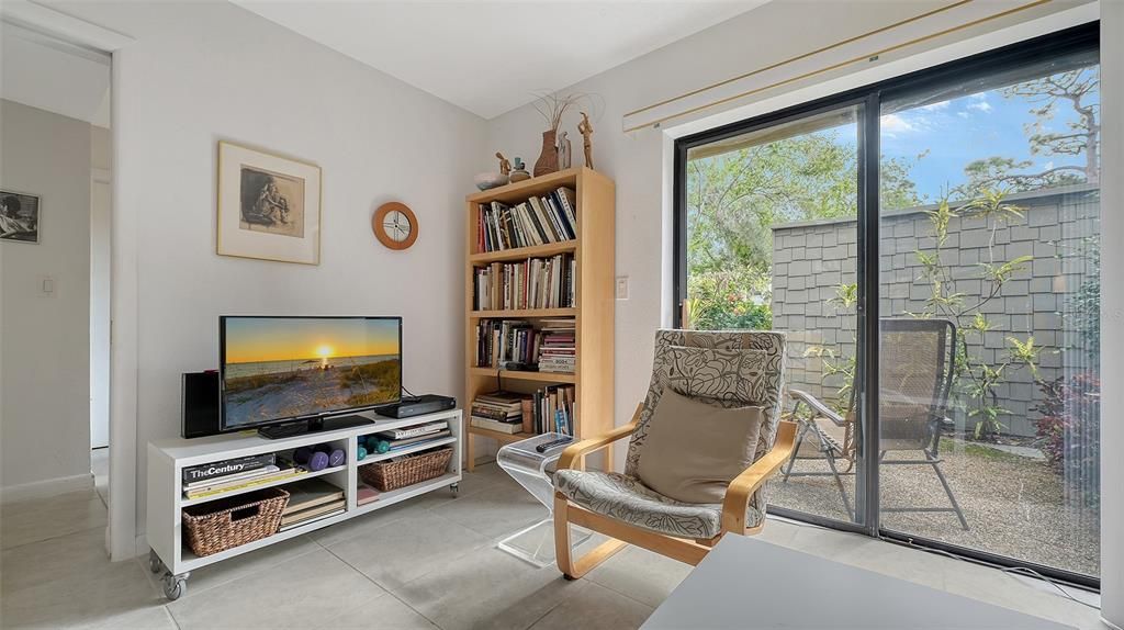 Active With Contract: $397,000 (2 beds, 3 baths, 1849 Square Feet)