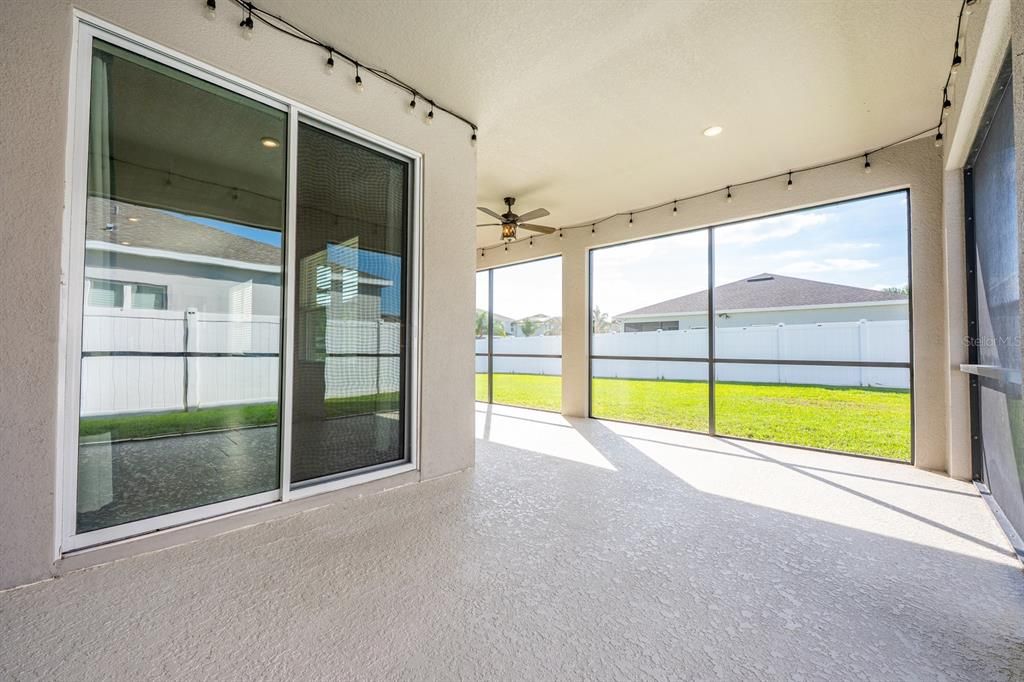 For Sale: $525,000 (5 beds, 2 baths, 2780 Square Feet)