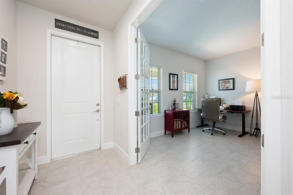 For Sale: $525,000 (5 beds, 2 baths, 2780 Square Feet)