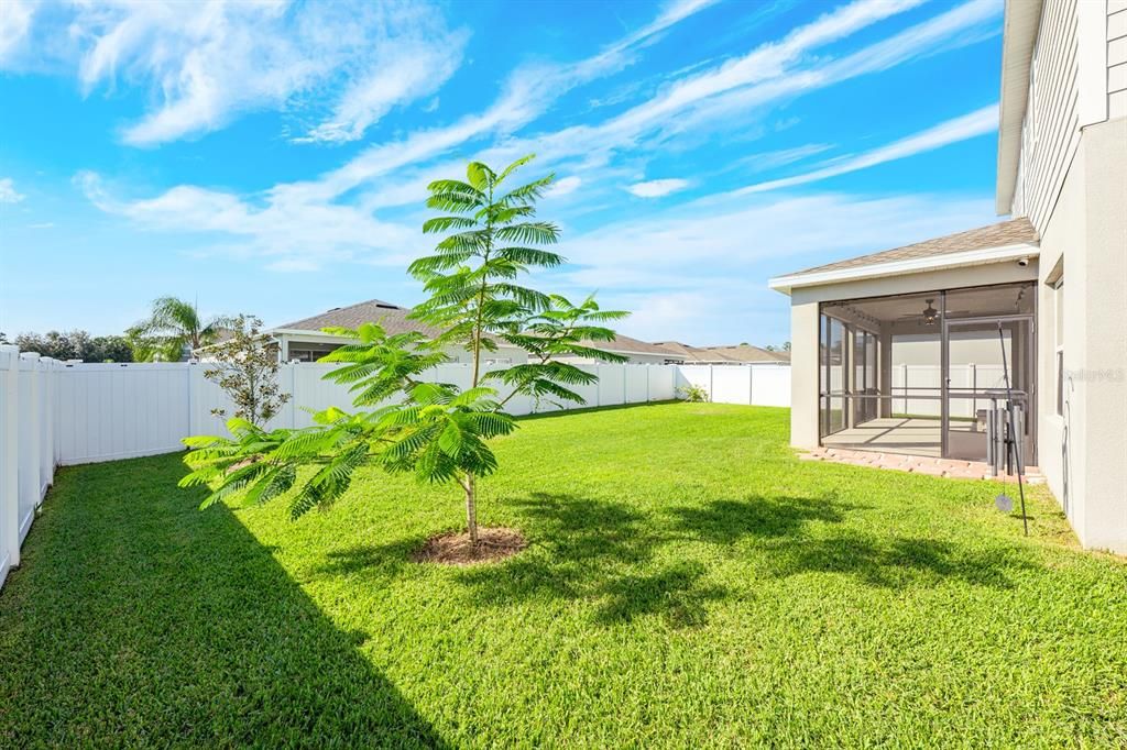 For Sale: $525,000 (5 beds, 2 baths, 2780 Square Feet)