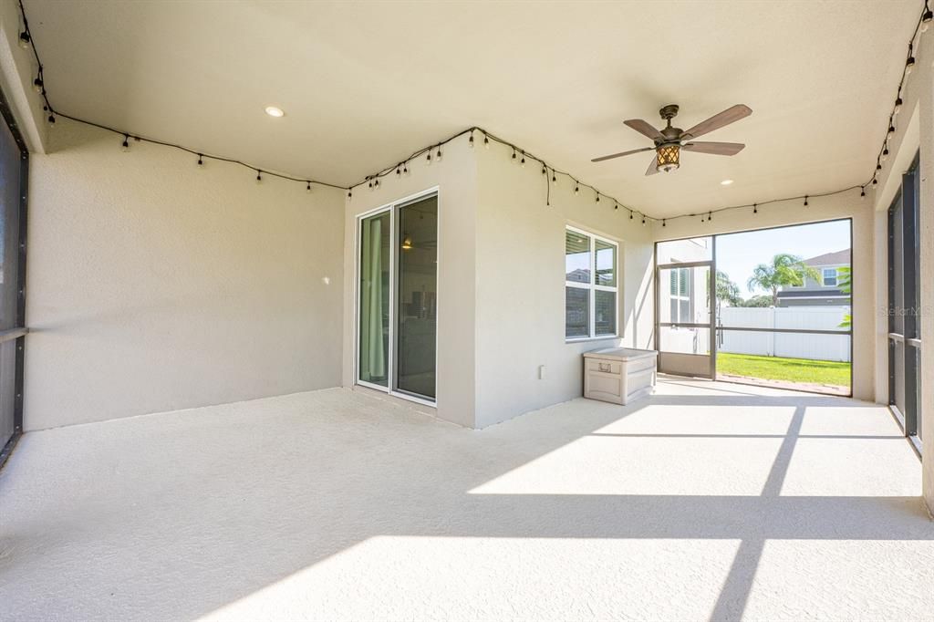 For Sale: $525,000 (5 beds, 2 baths, 2780 Square Feet)