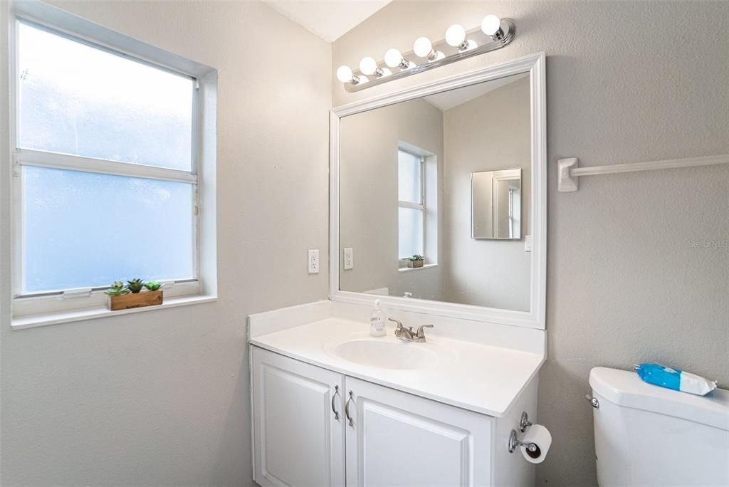 For Sale: $290,000 (3 beds, 2 baths, 1140 Square Feet)