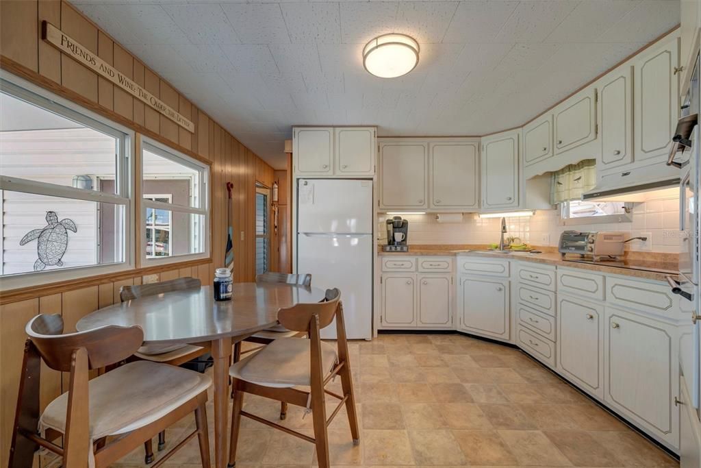 En Venta: $109,000 (2 camas, 1 baños, 714 Pies cuadrados)