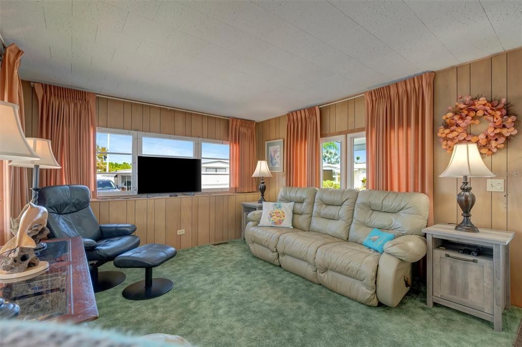 En Venta: $109,000 (2 camas, 1 baños, 714 Pies cuadrados)