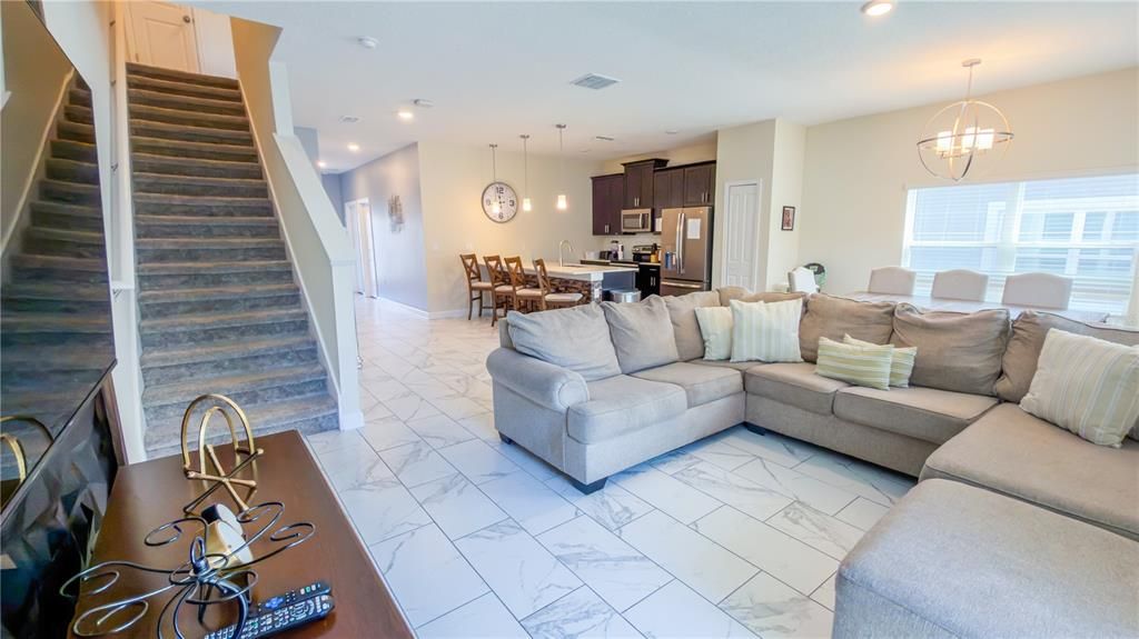 For Sale: $510,000 (5 beds, 4 baths, 2167 Square Feet)