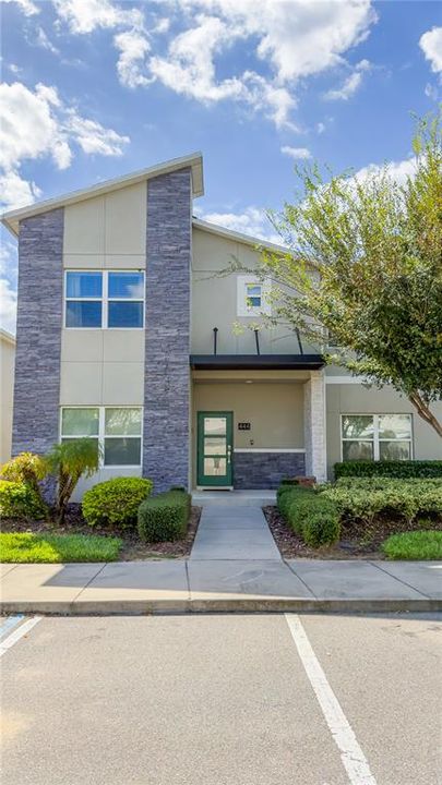 For Sale: $510,000 (5 beds, 4 baths, 2167 Square Feet)