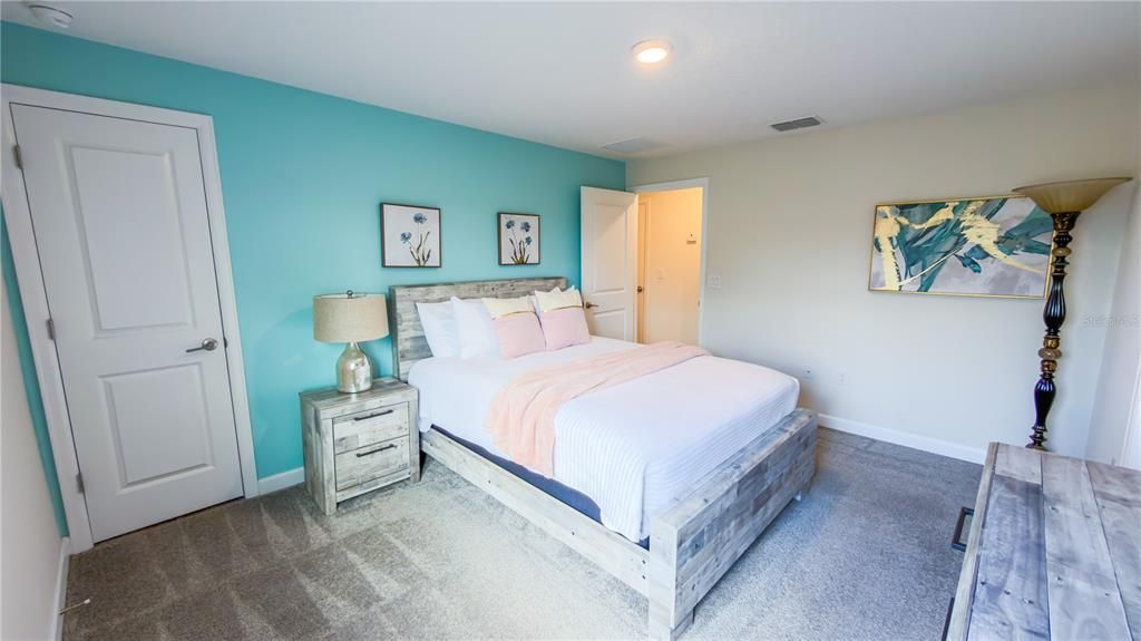 For Sale: $510,000 (5 beds, 4 baths, 2167 Square Feet)