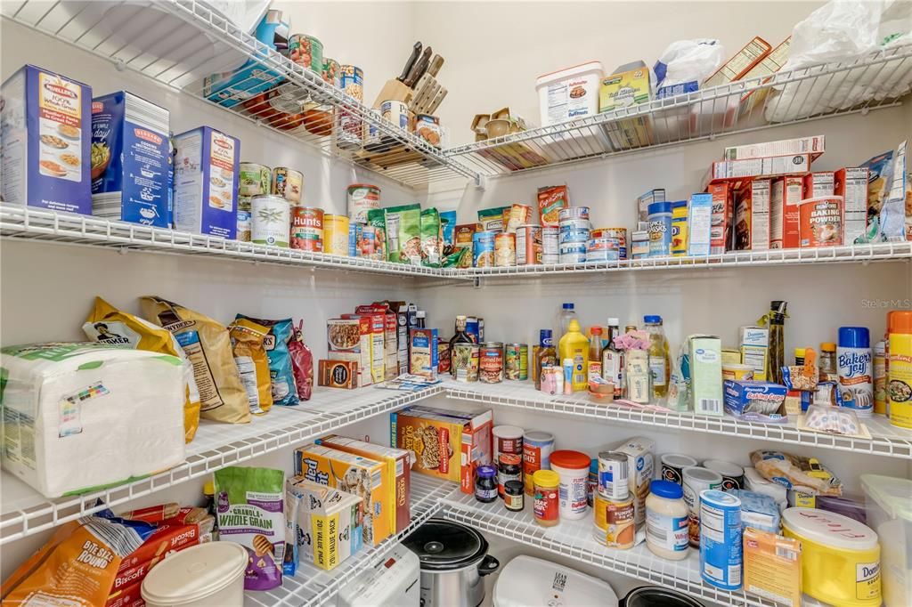 For Sale: $521,000 (3 beds, 3 baths, 2040 Square Feet)