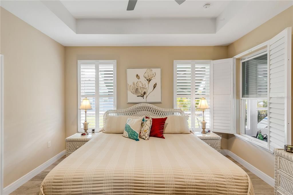 For Sale: $521,000 (3 beds, 3 baths, 2040 Square Feet)